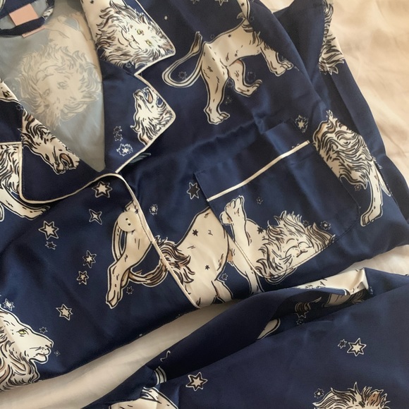 Olivia style pajama with Lion - Picture 3 of 3